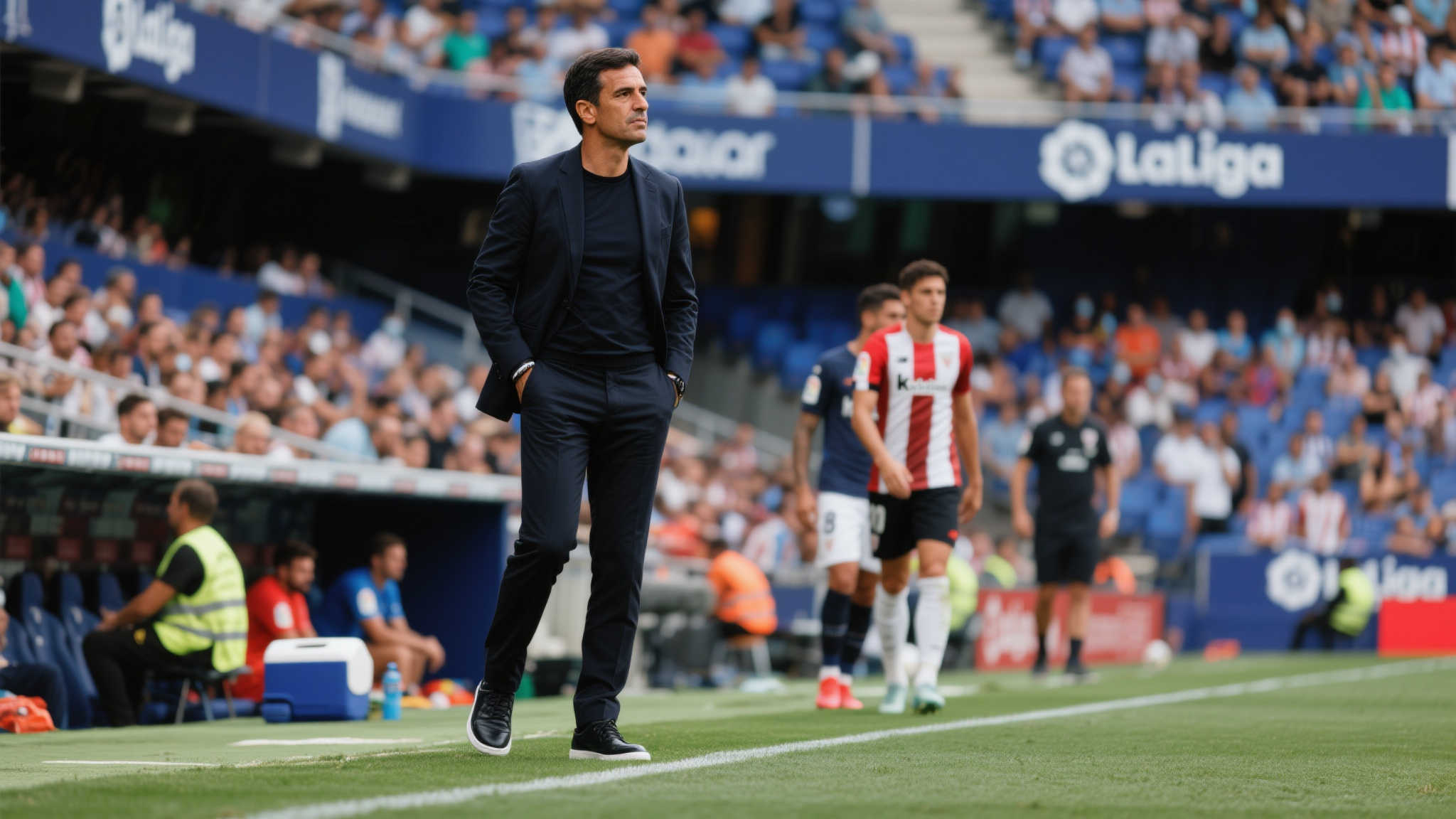 彼得罗夫盼桑乔加盟科瓦奇阵营,阿莫林需警惕球员动态 与此同时,我们不能忽视卡洛斯·阿莫林这样的主帅角色